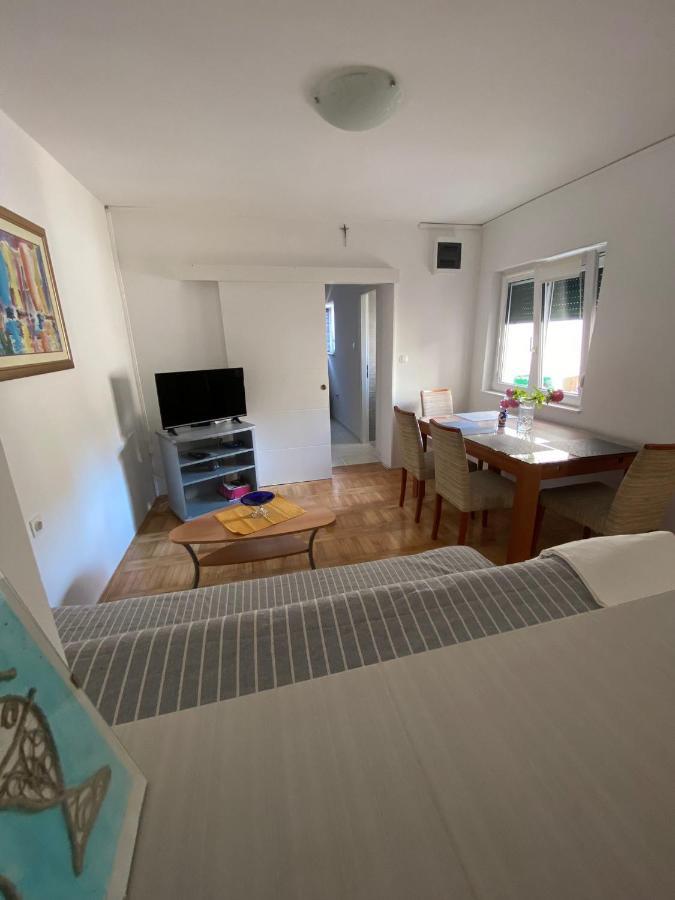 שיבניק Duje & Roko Apartments מראה חיצוני תמונה