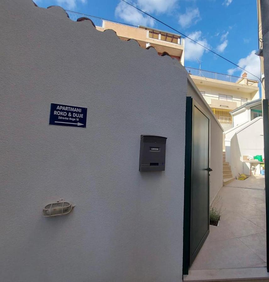שיבניק Duje & Roko Apartments מראה חיצוני תמונה