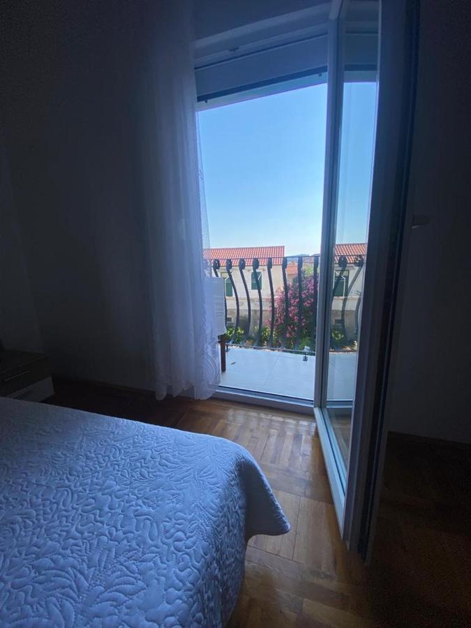 שיבניק Duje & Roko Apartments מראה חיצוני תמונה