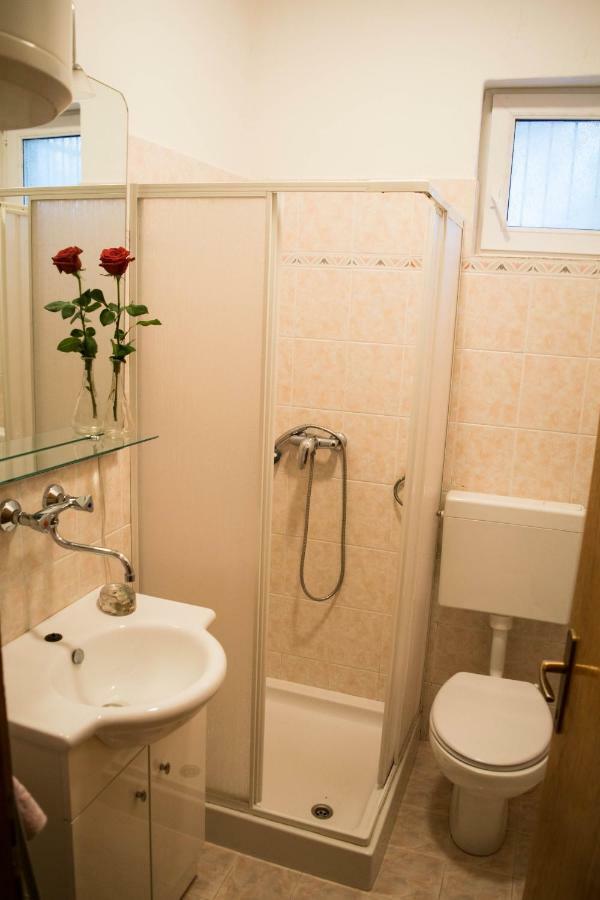 שיבניק Duje & Roko Apartments מראה חיצוני תמונה